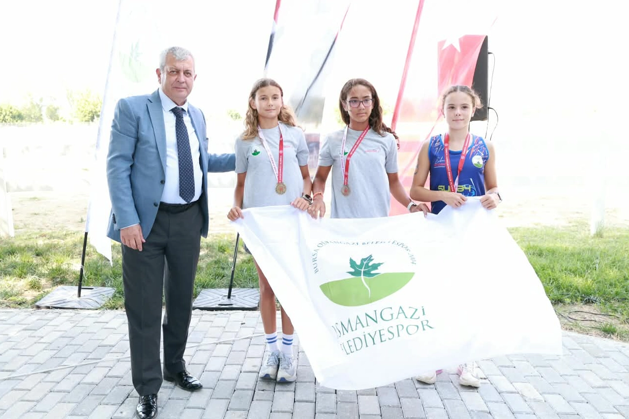 Bursa Osmangazi&rsquo;de nefes kesen duatlon yarışları