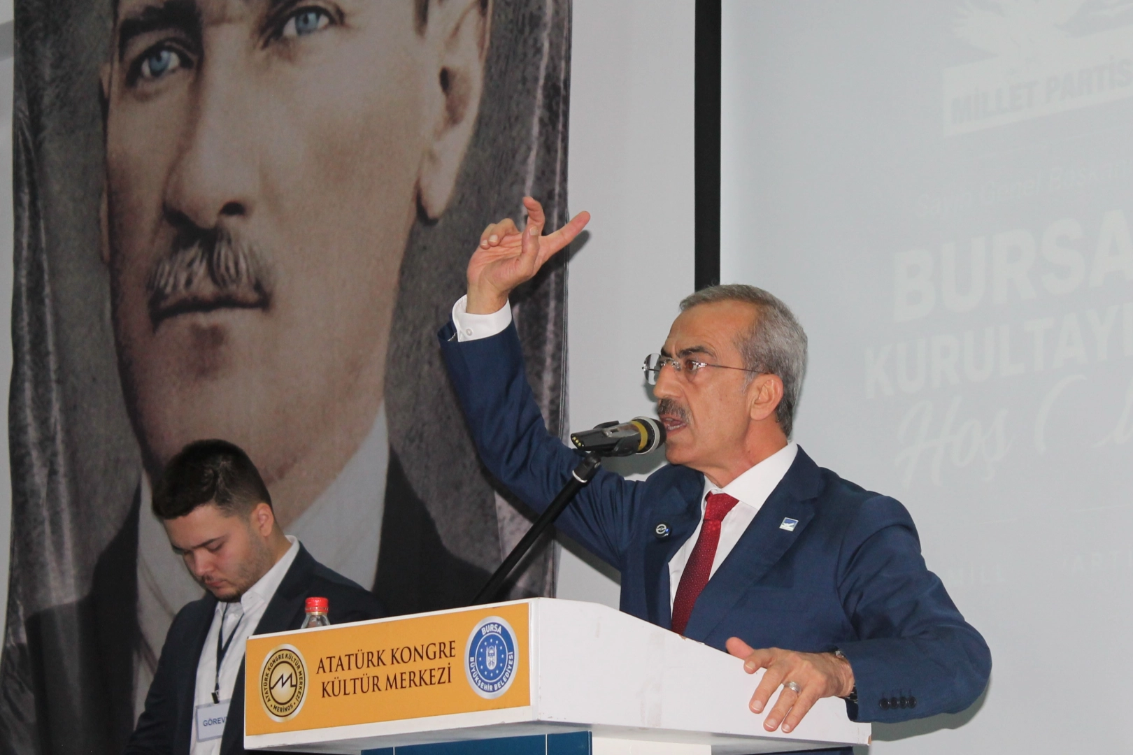 Bursa&rsquo;dan &Ccedil;er&ccedil;eve Yasaya 'Millet' tepkisi! Kanserli h&uuml;cre yasasını reddediyoruz!