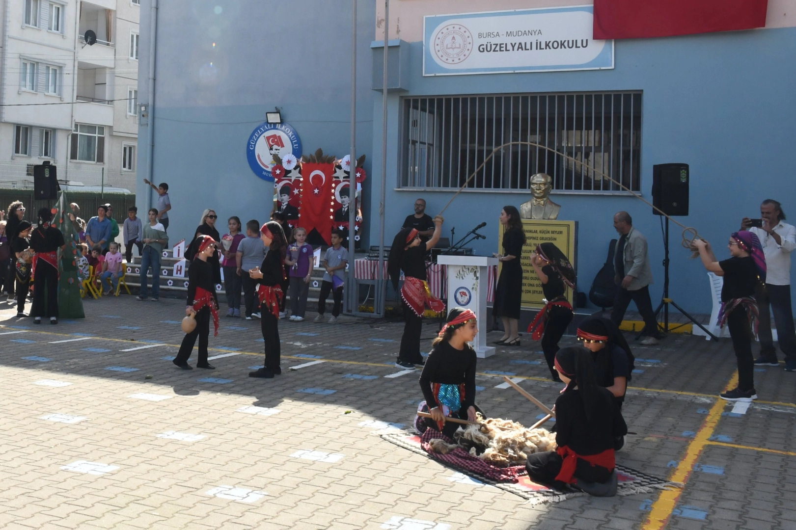 Mudanya&rsquo;da İlk&ouml;ğretim Haftası'na renkli kutlama
