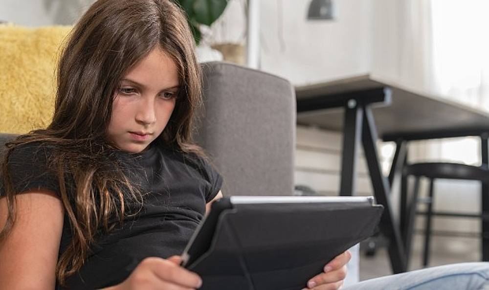 &Ccedil;ocuklarınızı dijital d&uuml;nyada korumasız bırakmayın