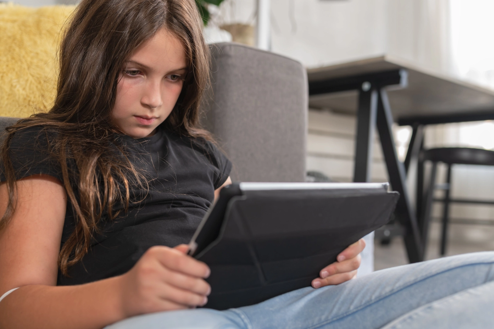 &Ccedil;ocuklar dijital dolandırıcıların hedefinde