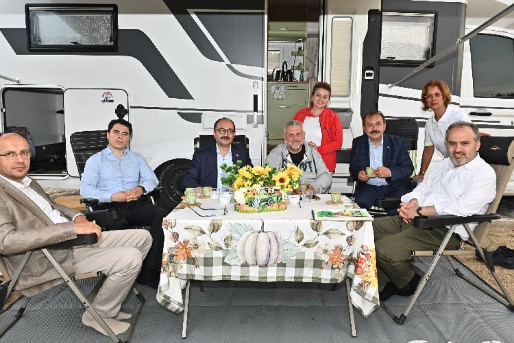 Bursa'da kamp ve karavan tutkunları Harmancık'ta buluştu