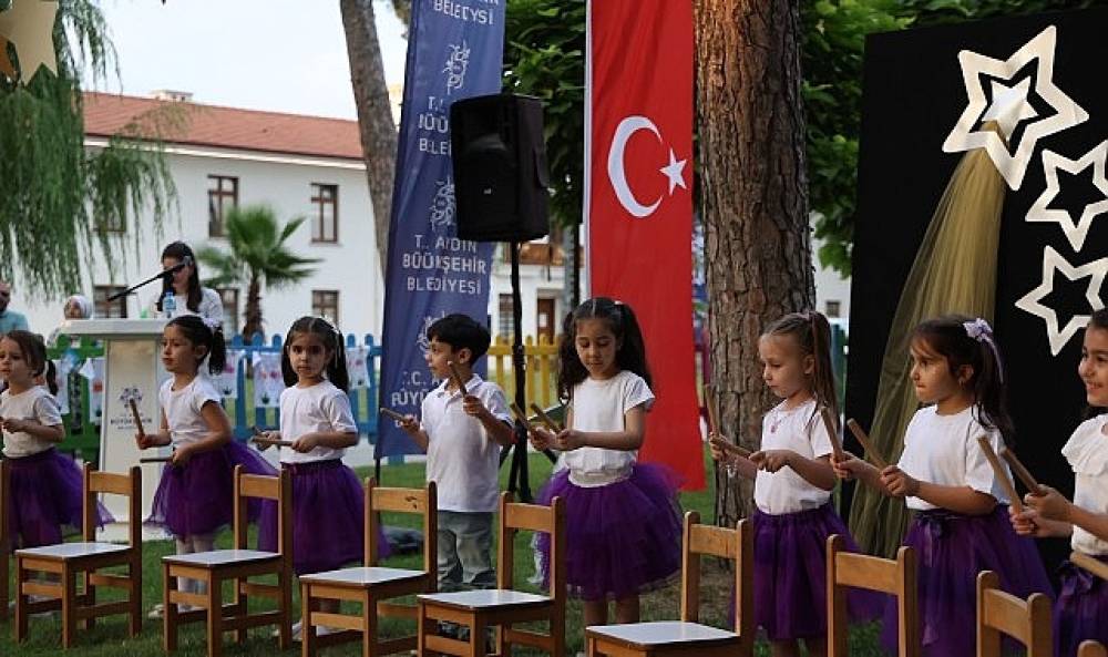 Başkan &Ccedil;er&ccedil;ioğlu'nun Aydın'a Kazandırdığı &Ccedil;ocuk Gelişim Merkezlerinde Mezuniyet Heyecanı