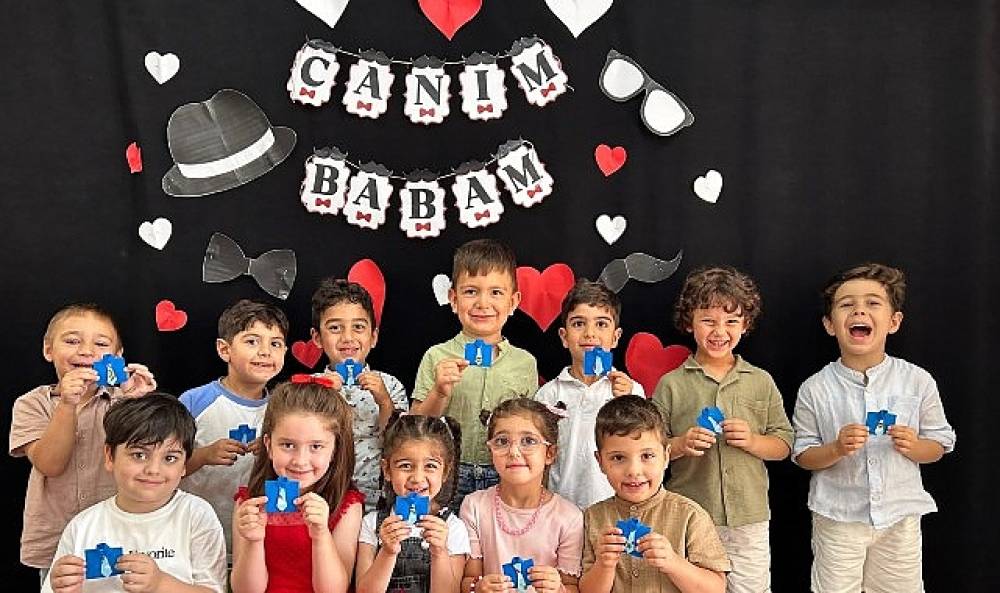Maltepe Belediyesi kreşlerinde babalar g&uuml;n&uuml; coşkusu