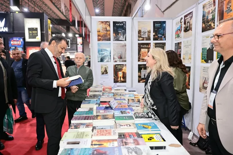 Denizli Kitap Fuarı kapılarını a&ccedil;tı