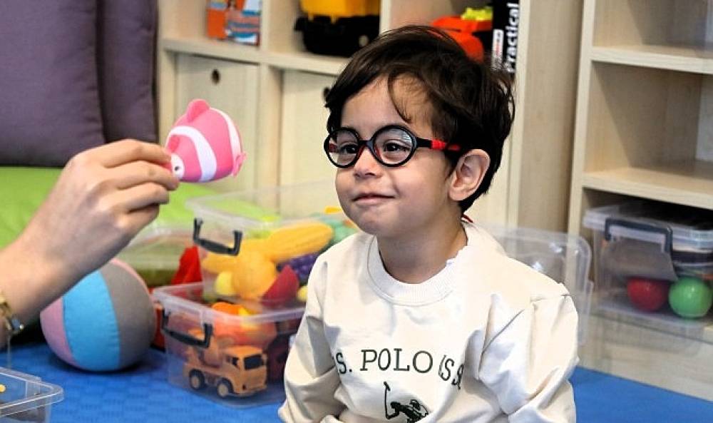 Talha'nın iletişim yolculuğu Gonca'yla başladı