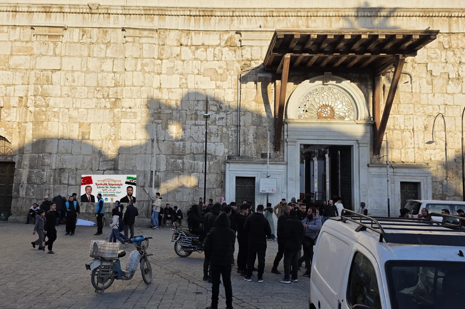 Sakarya B&uuml;y&uuml;kşehir&rsquo;in iftar kazanları Şam&rsquo;da kaynıyor