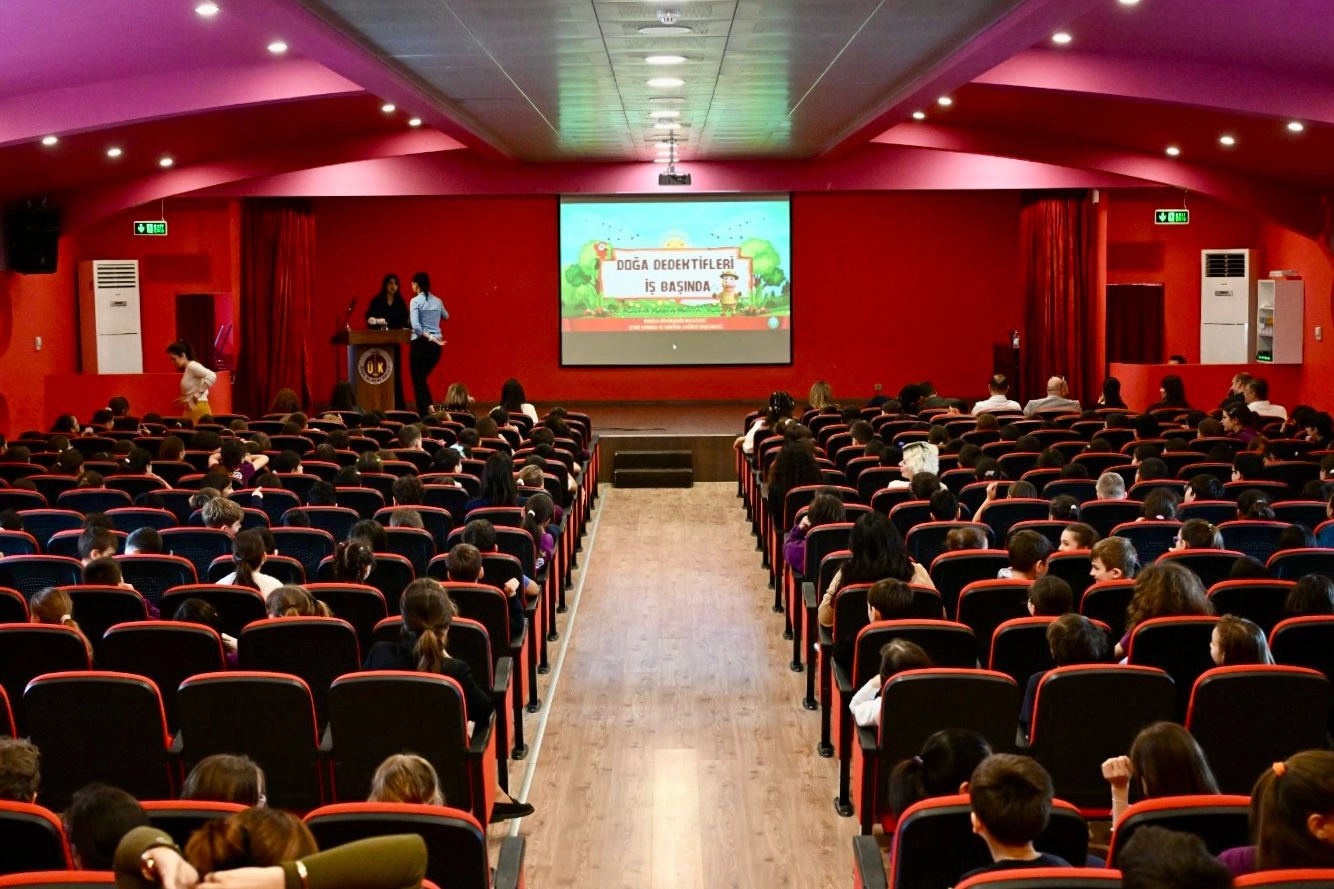 Manisa'da minik &ouml;ğrenciler &ccedil;evre bilinciyle tanıştı