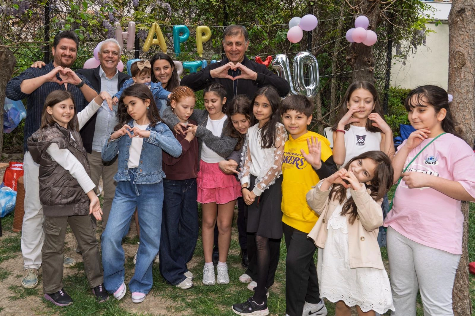 İzmir'de Başkan Tugay vatandaşlarla buluştu