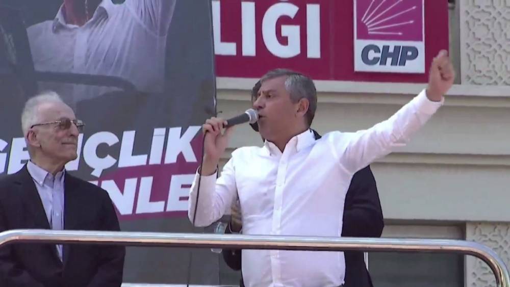 &Ouml;zg&uuml;r &Ouml;zel&rsquo;in &lsquo;Yeni Parti&rsquo; hamlesinde tarih netleşti: Kuruluş dilek&ccedil;esi 27 Temmuz&rsquo;da  