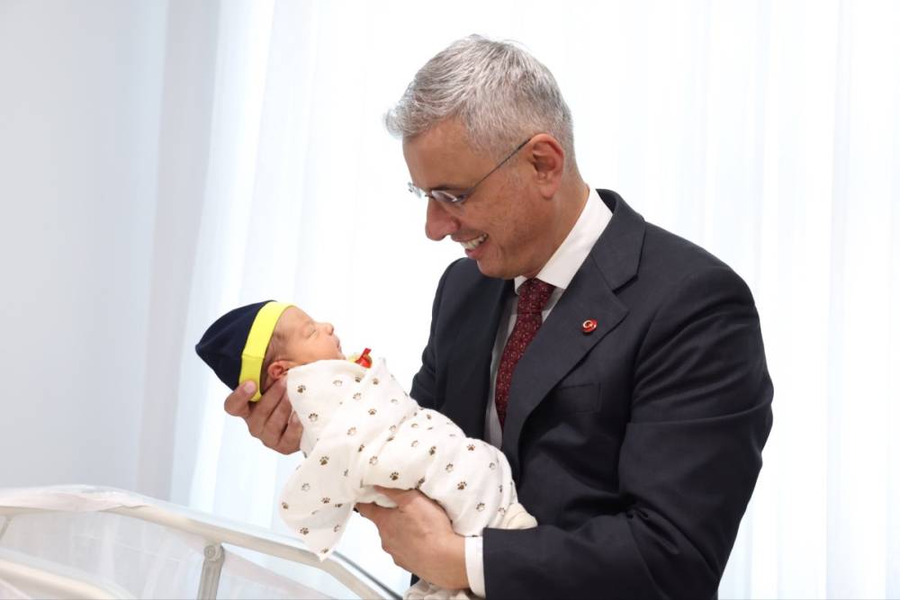 Fidan Karakuş: &Ccedil;abalarımız sonu&ccedil; verdi, hastanelere 24 saat hizmet verecek kreşler geliyor 