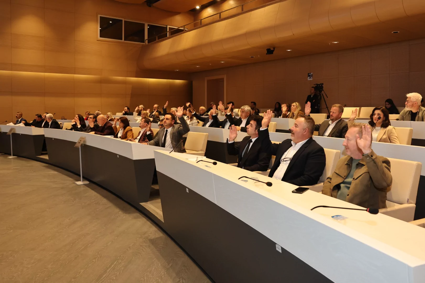 ​​​​​​​Bursa'da Nil&uuml;fer'in 2027 b&uuml;t&ccedil;esi kabul edildi