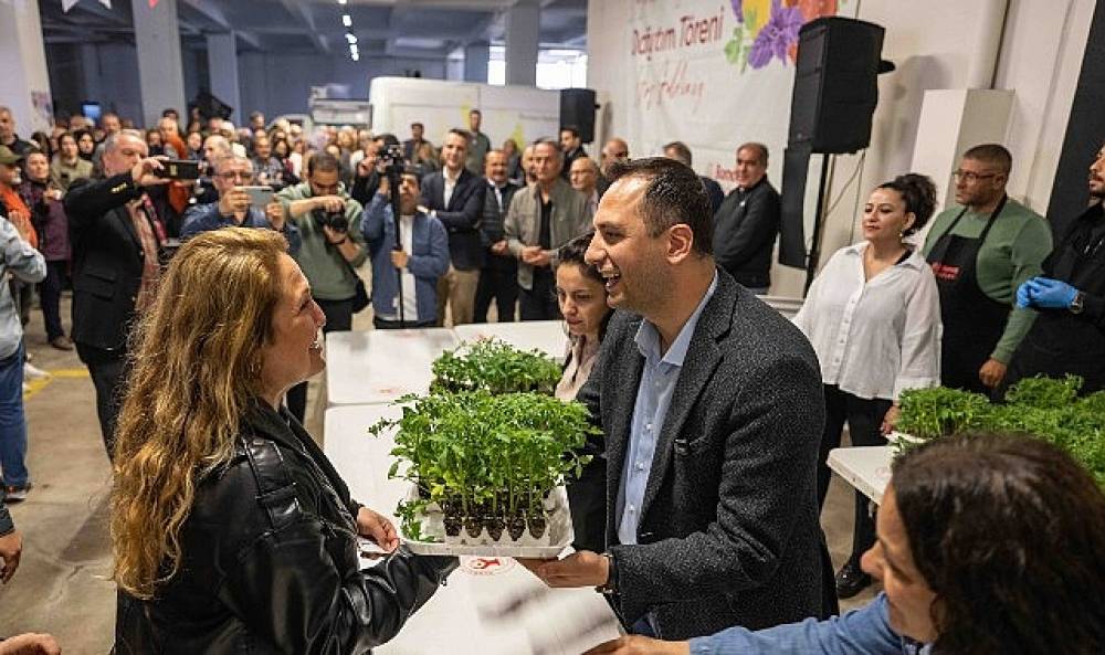 Bornova'da toprağa can, &uuml;reticiye destek