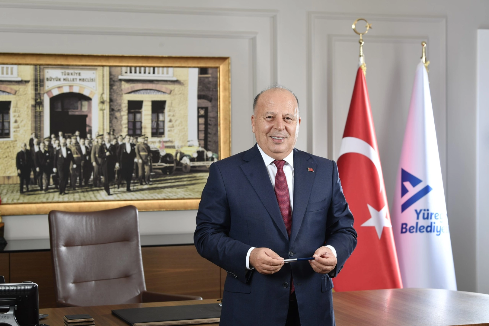 Adana Y&uuml;reğir Belediye Başkanı Ali Demir&ccedil;alı g&ouml;revden uzaklaştırıldı