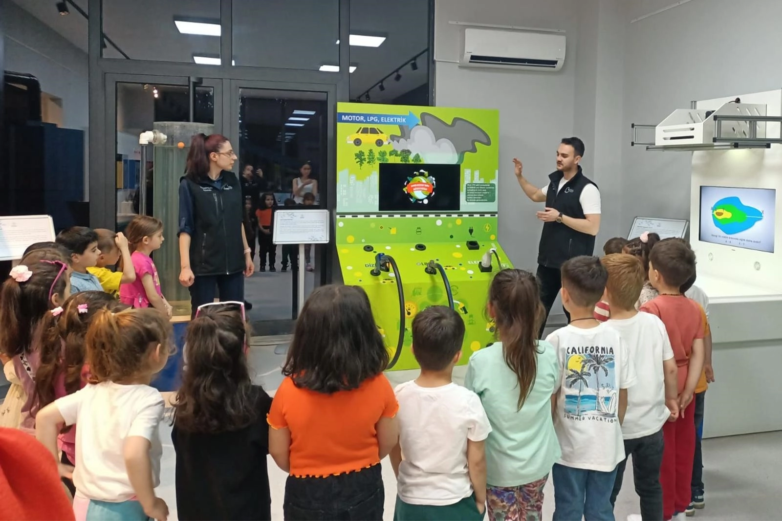 Balıkesir&rsquo;de &ccedil;ocuklar bilim ve &ccedil;evreyle buluştu