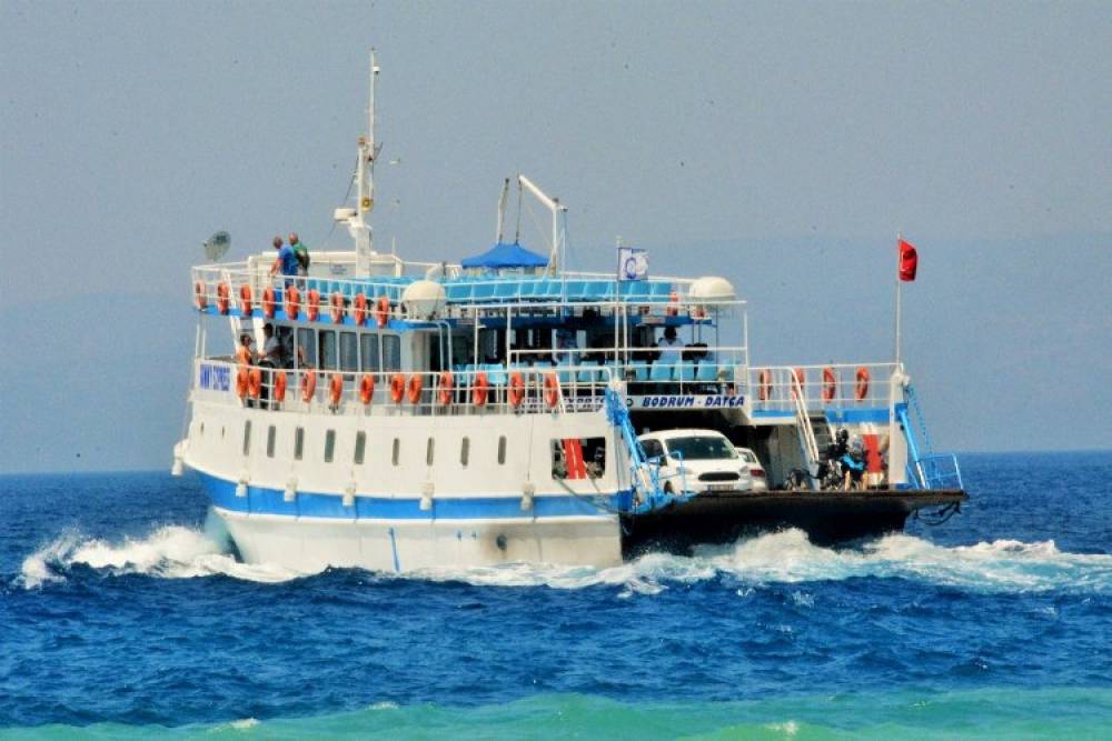 Bodrum-Datça arasında feribotla 8 yılda 611 bin 842 yolcu taşındı