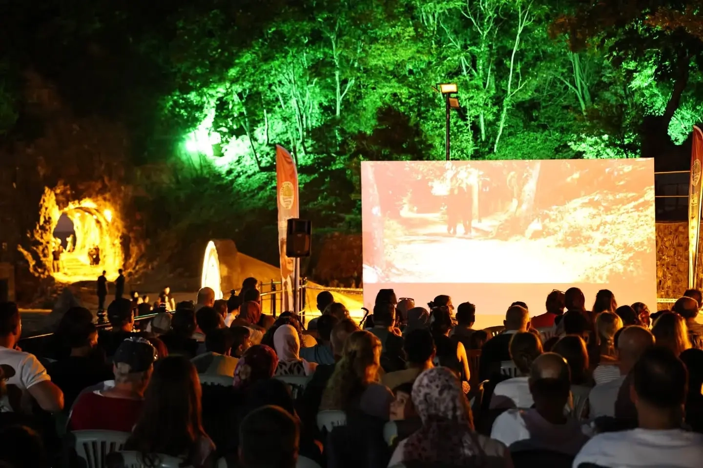 Zonguldak'ta &ldquo;Kelebeğin R&uuml;yası&rdquo; g&ouml;sterimine yoğun ilgi