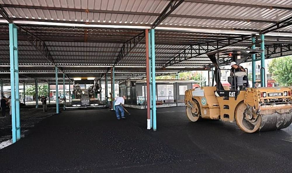 Perşembe Pazarı Yenileniyor, Manisa'ya 500 Ara&ccedil;lık Yeni Otopark Geliyor