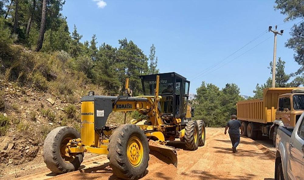 Yayla Kuzdere'de asfalt &ccedil;alışması başladı