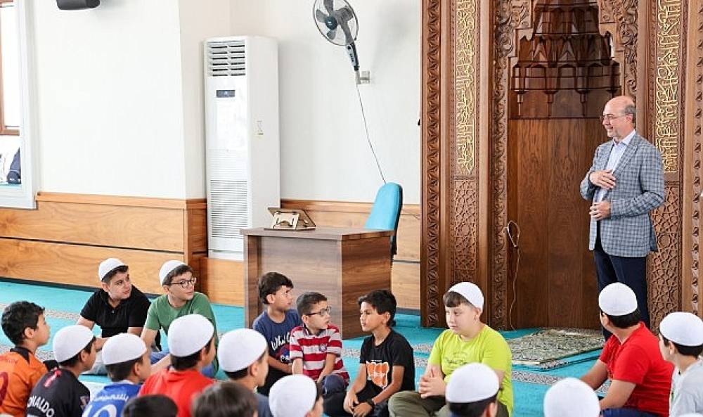 Başkan Pekyatırmacı Yaz Kur'an Kursları'nda &Ccedil;ocuklarla Buluştu