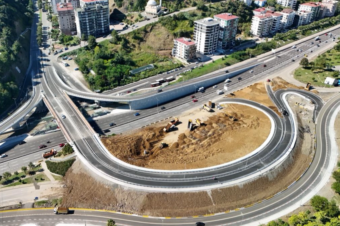 Samsun'da Kenan Şara Kavşağı d&uuml;zenlemesi trafiği rahatlattı