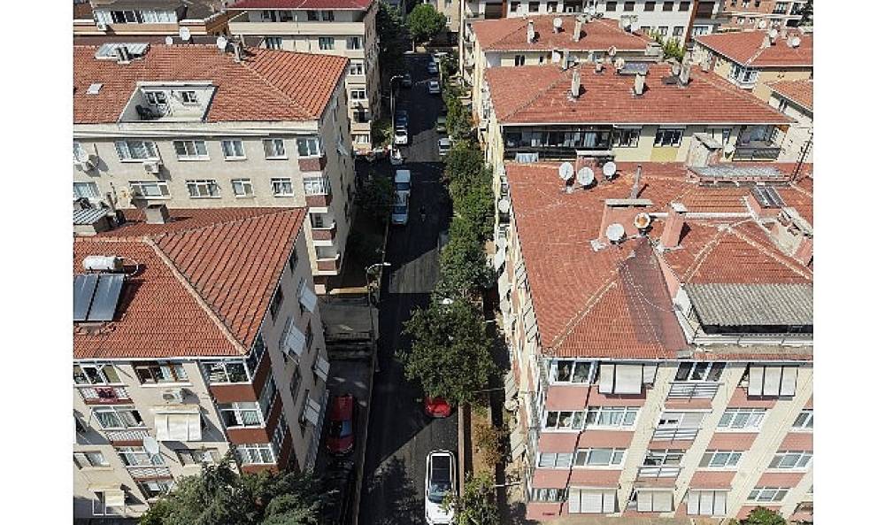 Maltepe Belediyesi K&uuml;&ccedil;&uuml;kyalı'da Asfalt &Ccedil;alışmalarına Devam Ediyor