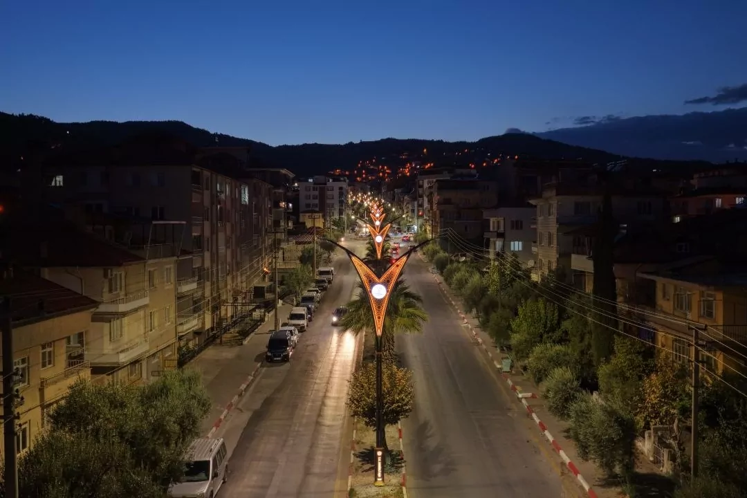 Denizli'de il&ccedil;elere aydınlatma atağı