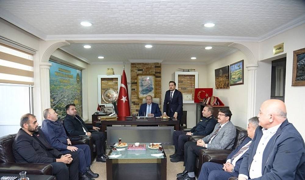 Muhtarlar G&uuml;n&uuml;'nde Anlamlı Kutlama