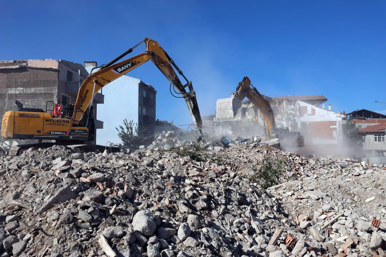 Sakarya'da Tığcılar kentsel d&ouml;n&uuml;ş&uuml;m&uuml;nde bir ayda 45 yapı yıkıldı