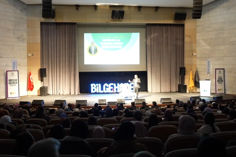 Konya'da hafızlık s&uuml;recine eğitim desteği