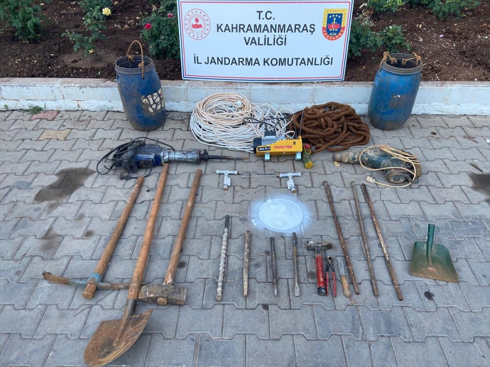 Kahramanmaraş'ta kaçak kazı yapan 3 kişi yakalandı