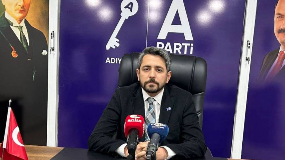 Dayan'dan &ccedil;ift&ccedil;inin 1 trilyon 459 milyar TL'lik borcuna tepki: &Uuml;retici bankaya &ccedil;alışır hale geldi 