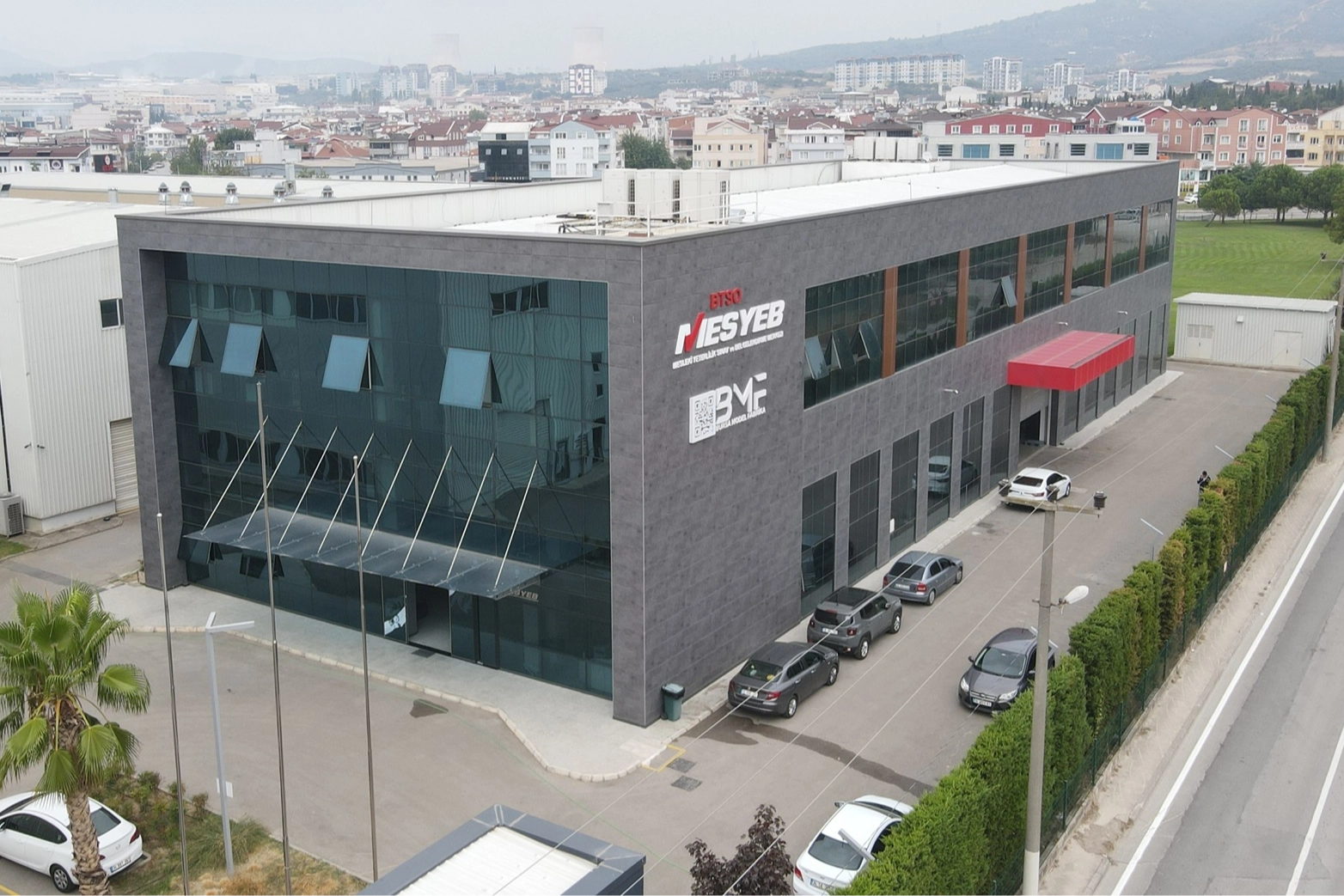 Bursa Model Fabrika 'Sekt&ouml;rel Gelişim Merkezi' oldu