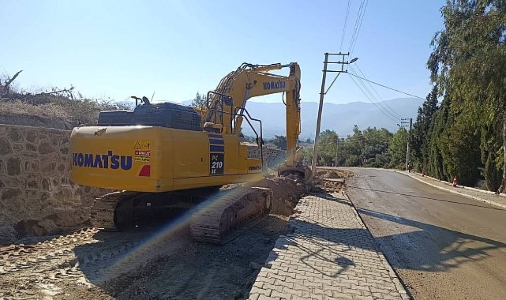 Başkan &Ccedil;er&ccedil;ioğlu Aydın'ın D&ouml;rt Bir Yanında Ulaşım Yatırımlarını S&uuml;rd&uuml;r&uuml;yor