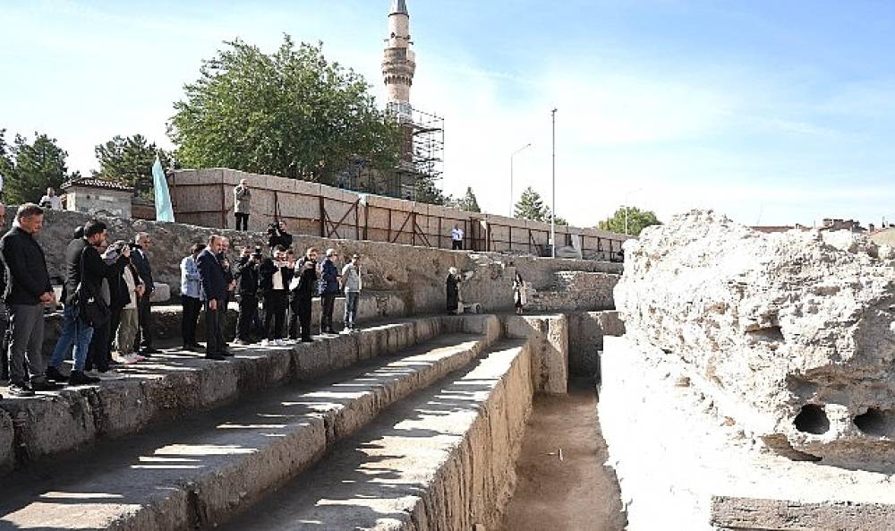 Başkan Altay: &ldquo;Konya'nın Tarihi Hazinesi Lardende Kazısında G&uuml;n Y&uuml;z&uuml;ne &Ccedil;ıkıyor"