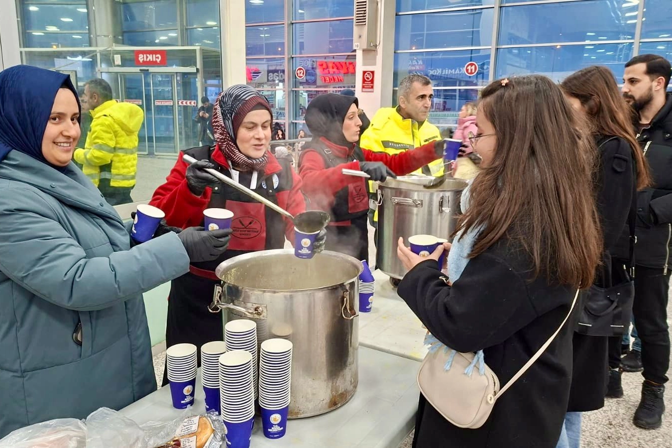 Sivas&rsquo;ta son 20 yılın en yoğun karında belediye 7/24 g&ouml;revde