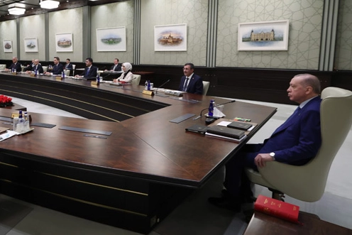 Kabine yeni bakanlarla ilk kez toplanacak... G&uuml;ndem 'Ter&ouml;rs&uuml;z T&uuml;rkiye'