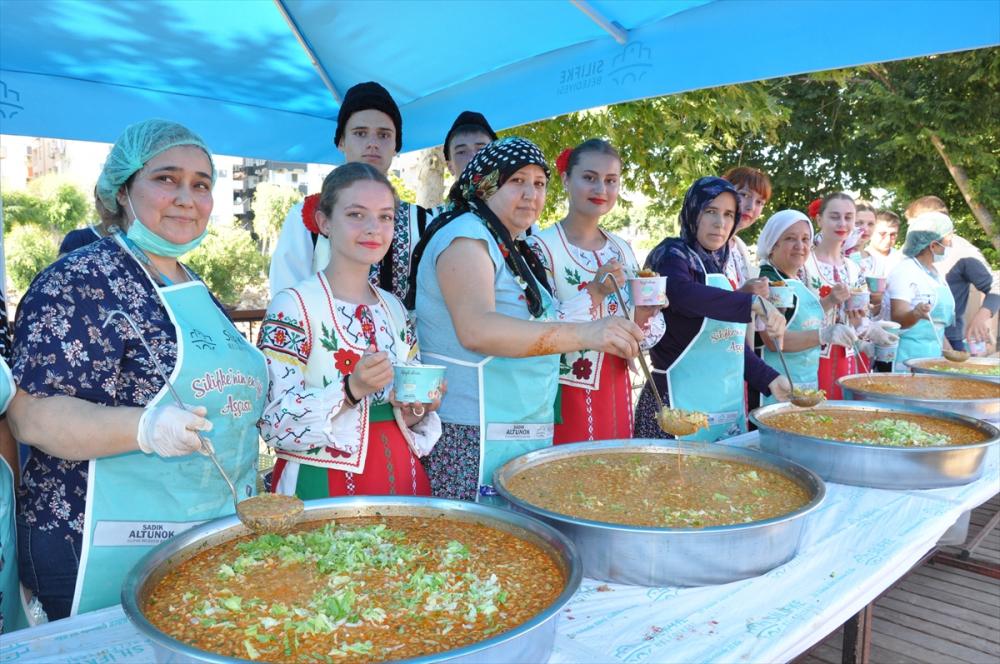 Mersin'de kadınlardan yöresel lezzet yarışması