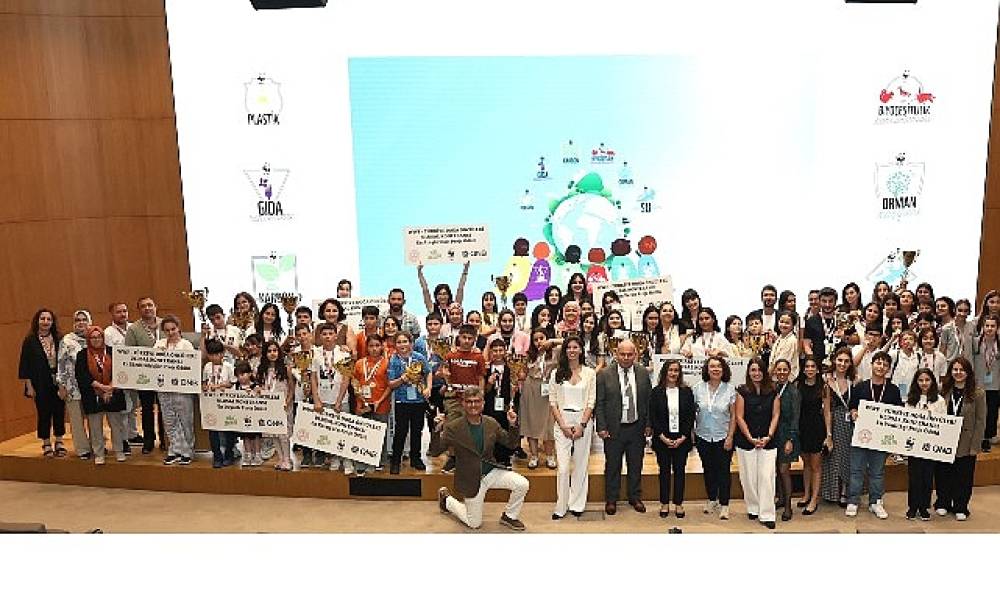 35 Binden Fazla &Ouml;ğrenciye Ulaşan Doğa &Ouml;nc&uuml;leri Programı'nda Gen&ccedil;ler Projelerini Paylaştı
