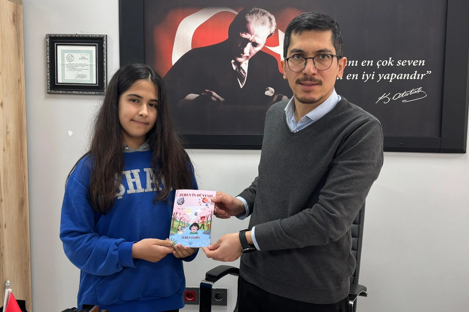Bursa&rsquo;da gen&ccedil; yazar Zeren Şahin&rsquo;den ilham veren buluşma