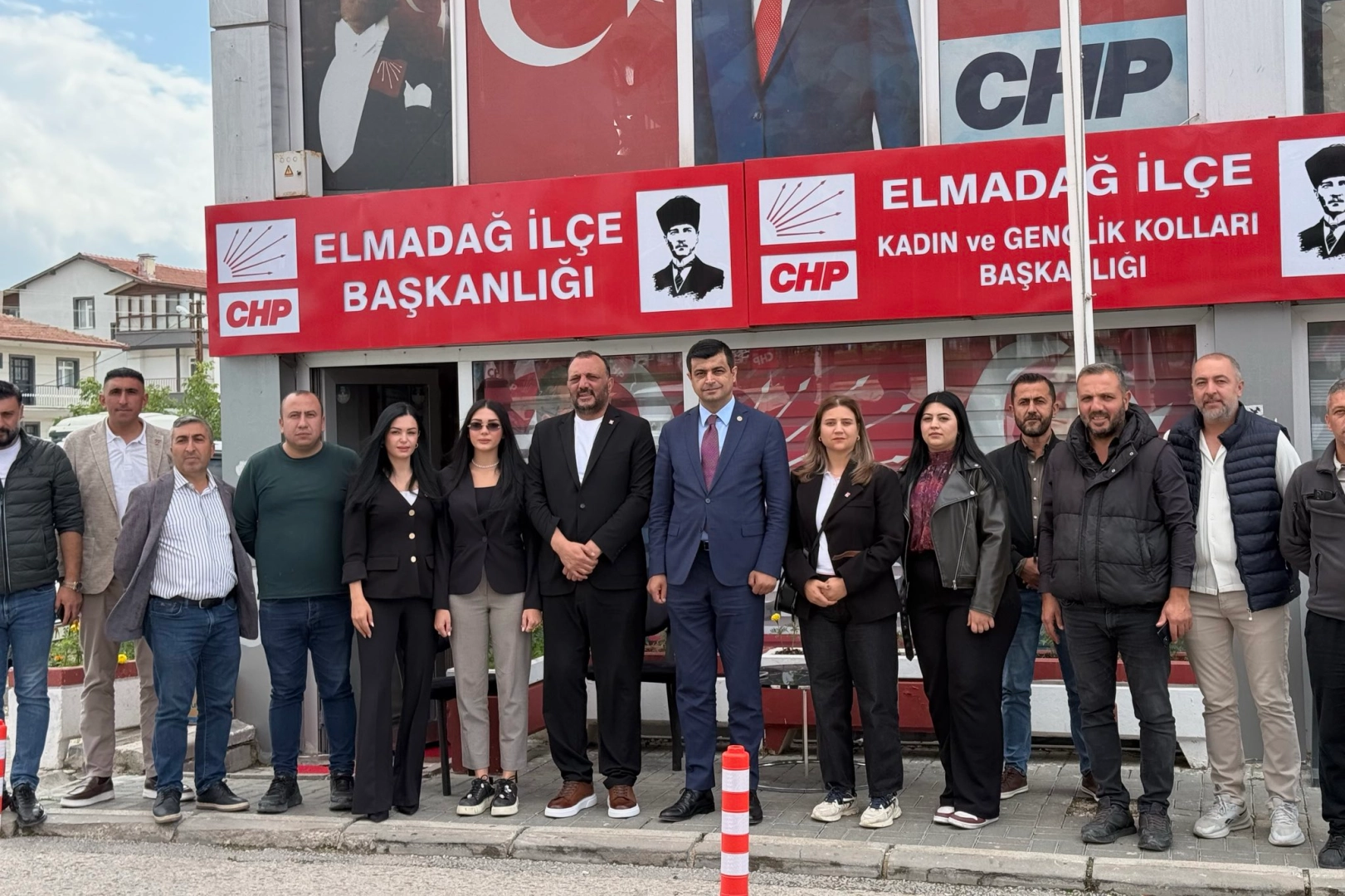 Deniz Demir&rsquo;den Elmadağ'daki istifa &ouml;ncesi &ldquo;CHP tek mevsimlik &ccedil;i&ccedil;ek değildir&rdquo; mesajı