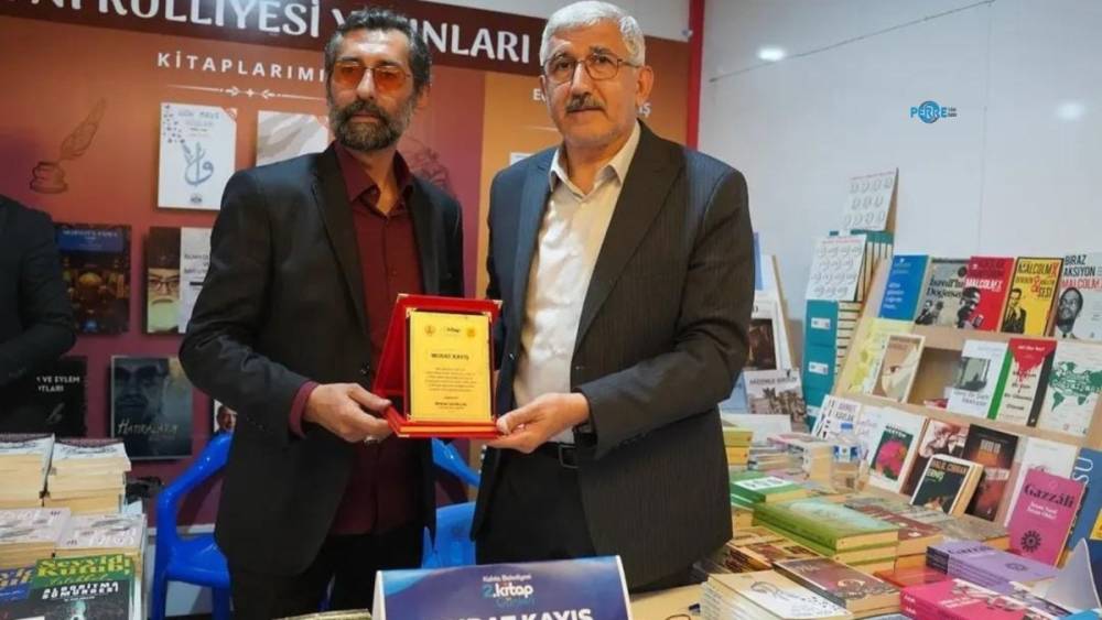 Murat Kayış, Kahta Kitap G&uuml;nlerini değerlendirdi: &lsquo;Yeni nesle kitap sevgisini aşılamak budur&rsquo; 