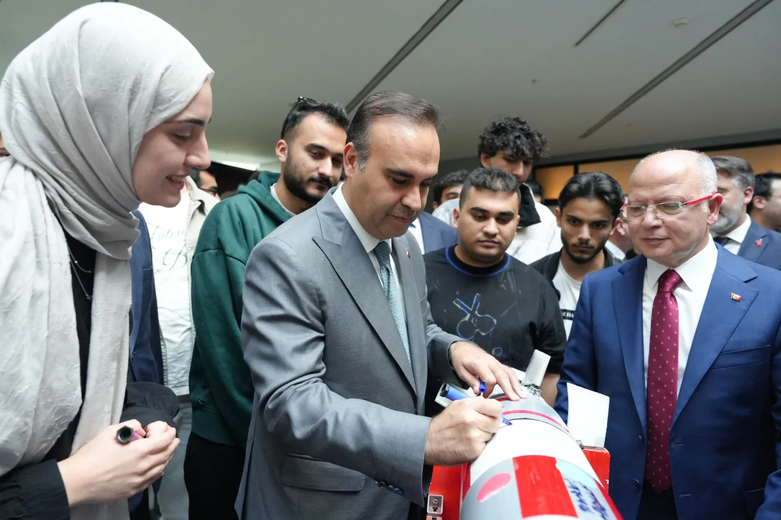 Bakan Kacır&rsquo;dan Bursa&rsquo;ya teknoloji m&uuml;jdesi