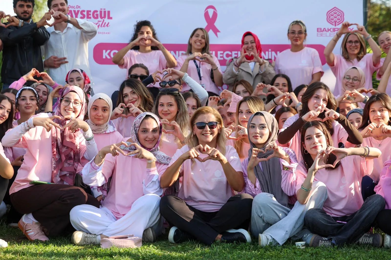 Bakırk&ouml;y'de yogalı pembe farkındalık