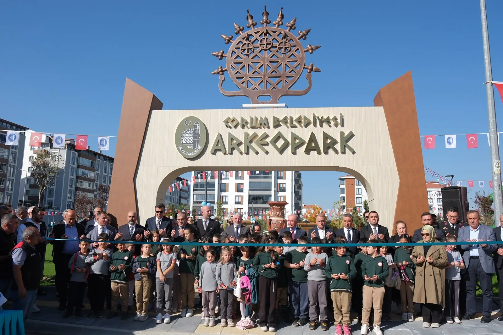 &Ccedil;orum&rsquo;un &uuml;&ccedil;&uuml;nc&uuml; tematik parkı 'Arkeopark' a&ccedil;ıldı