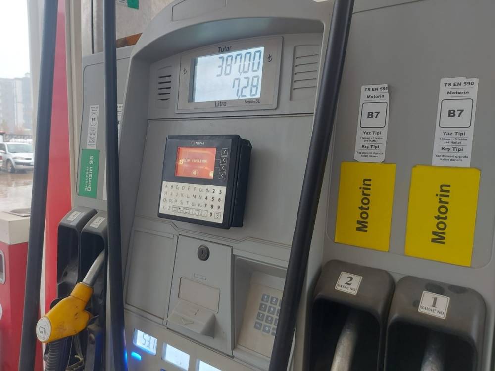 Motorinin ardından benzine de zam geliyor! 