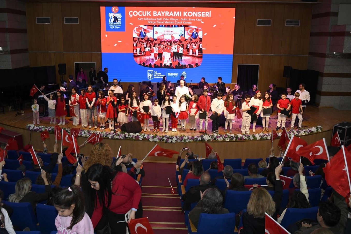 Ankara&rsquo;da 23 Nisan coşkusu s&uuml;r&uuml;yor