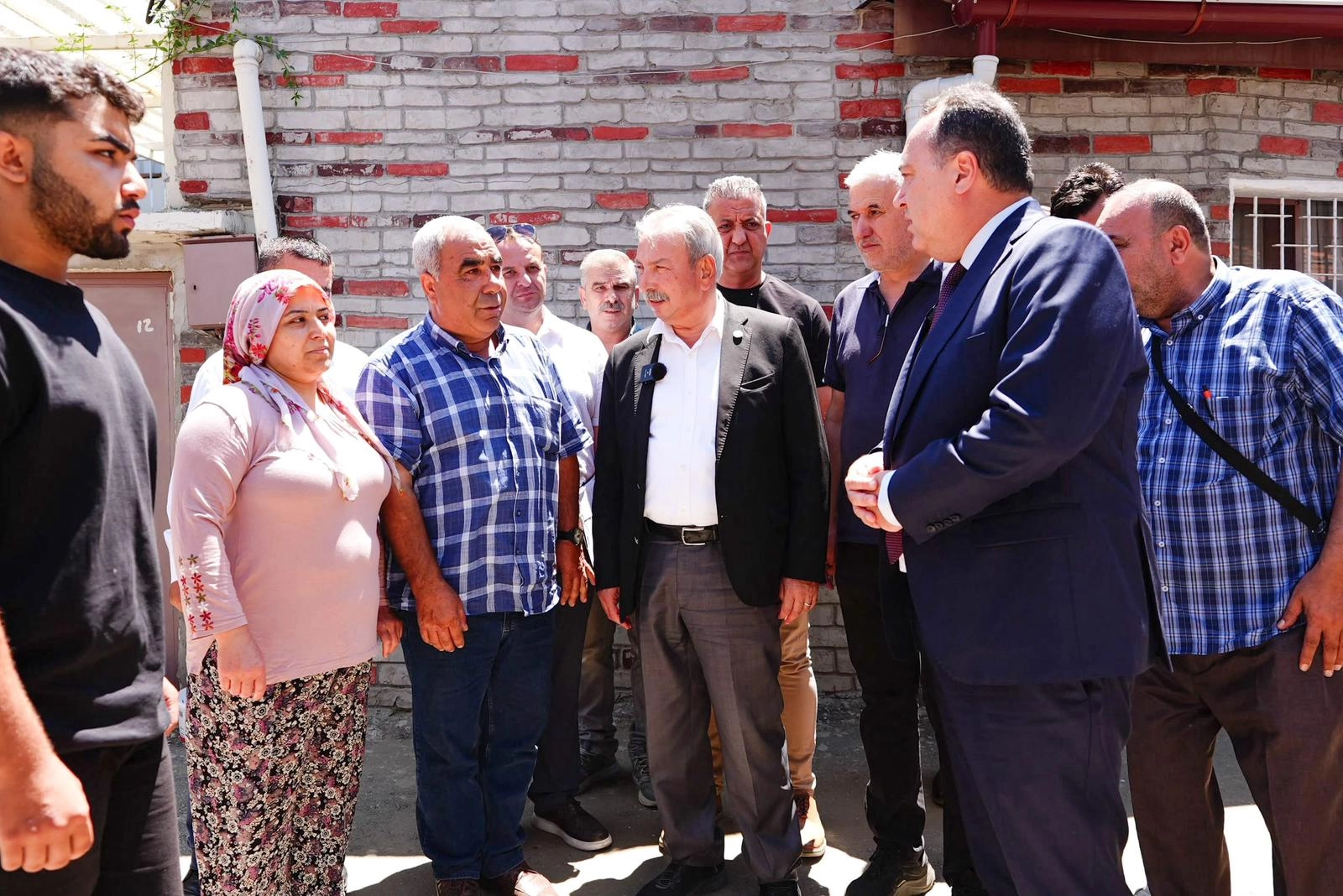 Manisa&rsquo;da selin yaraları sarılıyor