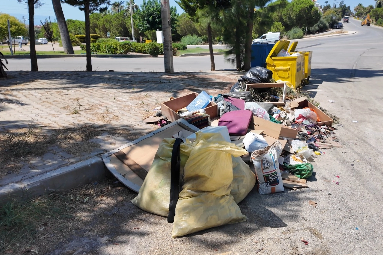 İzmir G&uuml;zelbah&ccedil;e'de Başkan Akın&rsquo;dan &ccedil;evre i&ccedil;in duyarlılık &ccedil;ağrısı