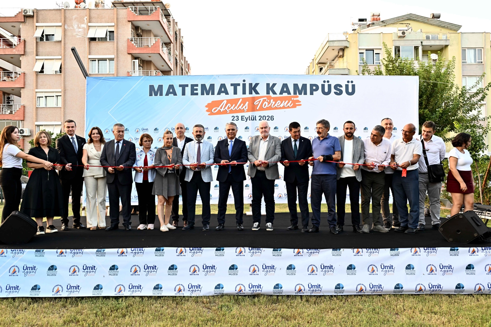 Antalya&rsquo;da Matematik Kamp&uuml;s&uuml; a&ccedil;ıldı